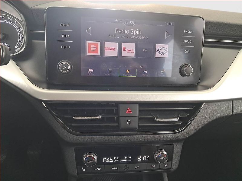 Peugeot 2008 (2021) 1.2 PureTech, ČR,1.maj - fotka 10 z 15