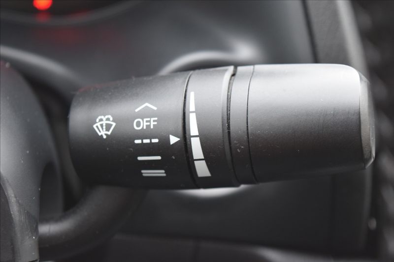 Mazda 3 2,0 G 88KW  DIGIKLIMA ALU NAVI - fotka 30 z 47