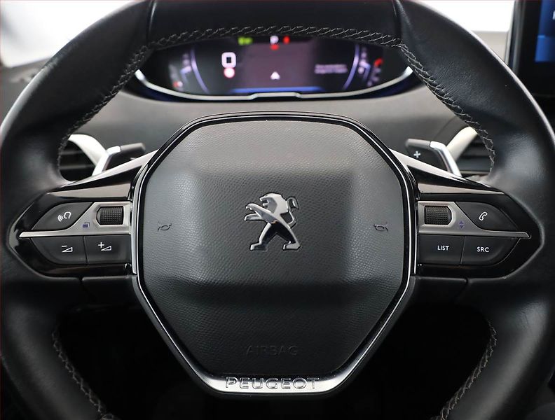 Peugeot 5008 (2021) Allure PureTech 130 - fotka 8 z 21