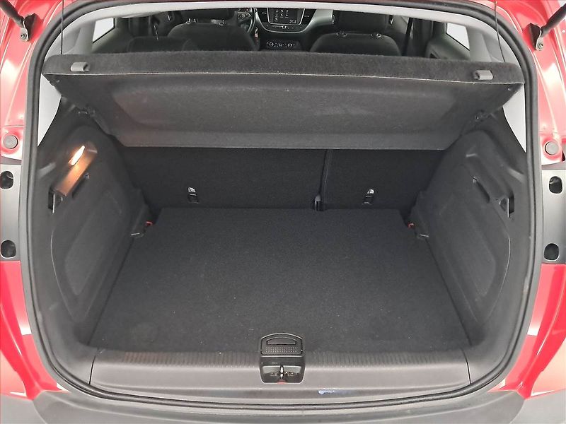 Opel Crossland X (2018) 1.2, Tempomat, Park. senzory - fotka 14 z 16