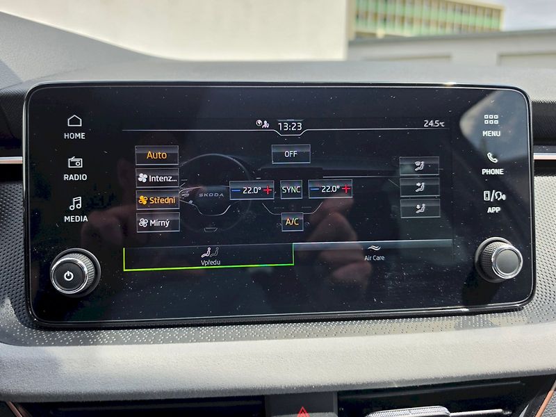Škoda Scala (2025) 1,0TSI 85KW DSG TOP SELECTION - fotka 11 z 31