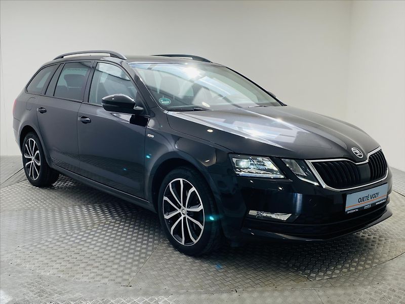 Škoda Octavia 1,5 TSI 110kW Ambition - fotka 23 z 28