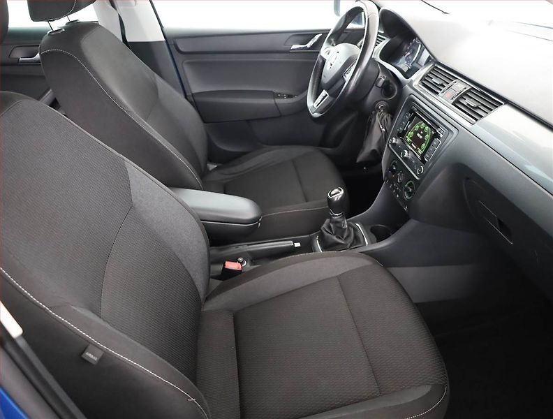 Škoda Rapid (2014) Spaceback 1.6 TDI, Navi - fotka 7 z 16