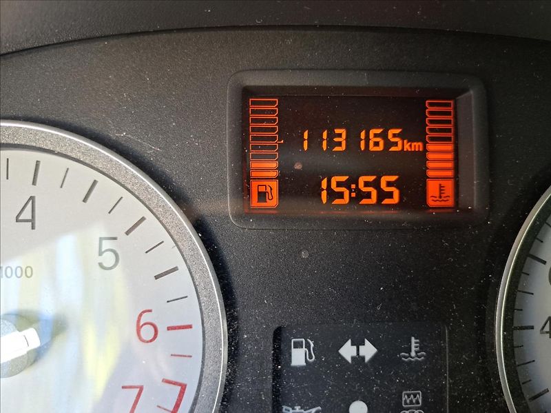 Dacia Sandero 1,2 16V klima - fotka 21 z 39