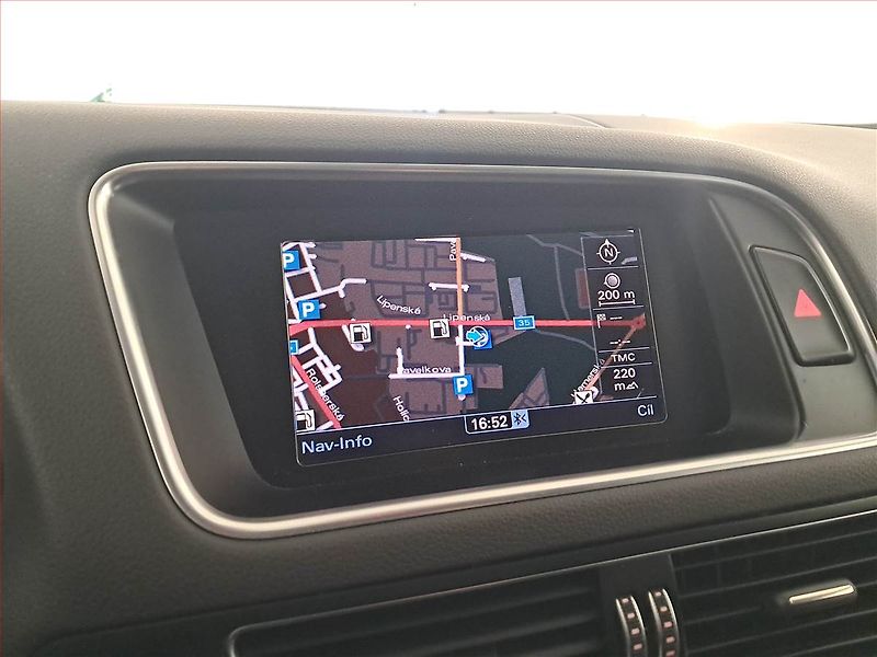 Audi Q5 (2013) Exclusive 2.0 TFSI, 4X4 - fotka 19 z 21