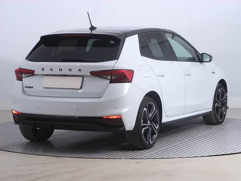 Škoda Fabia (2023) Monte Carlo 1.0 TSI - fotka 5 z 20