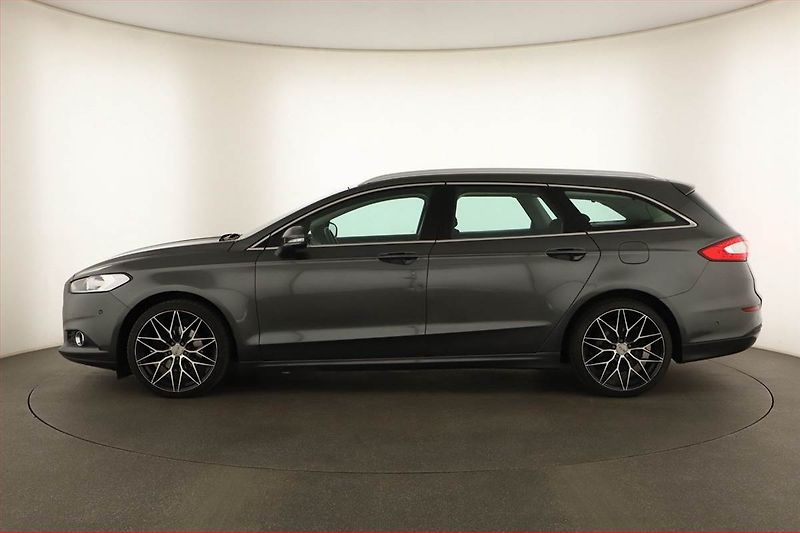 Ford Mondeo (2015) 2.0 TDCI, Serv.kniha, Navi - fotka 3 z 14