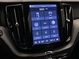 Volvo XC60 B5 AWD CORE AUT REZERVACE - náhled 42