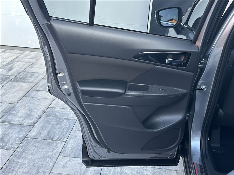 Mitsubishi Eclipse Cross 1,5 Turbo 163PS  Connect+ A/T - fotka 15 z 54