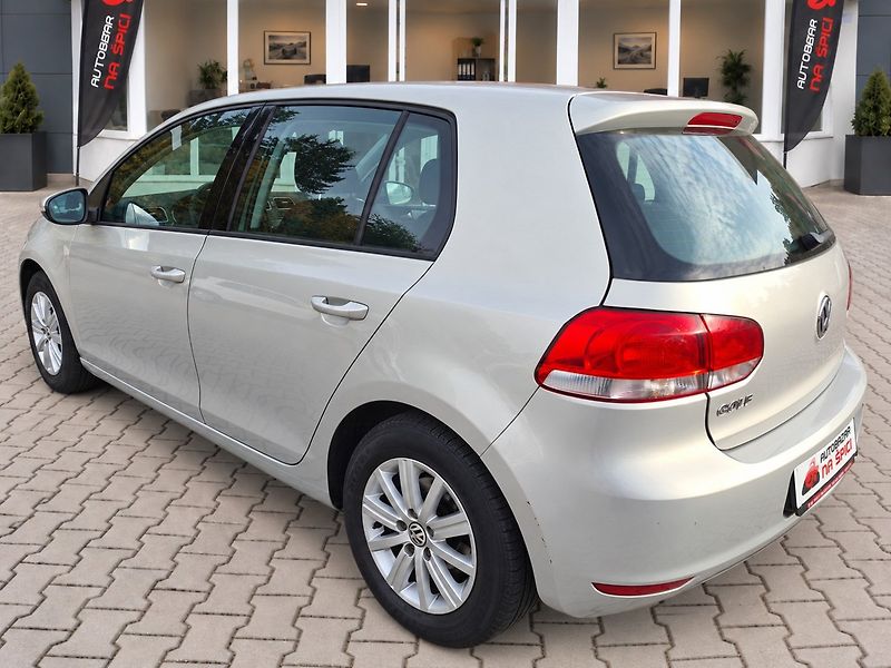 Volkswagen Golf (2011) 1.2TSI 63kW -NOVÉ ČR-S.KNIHA - fotka 6 z 38