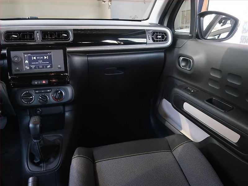 Citroën C3 (2021) 1.2 PureTech, ČR,1.maj - fotka 8 z 13