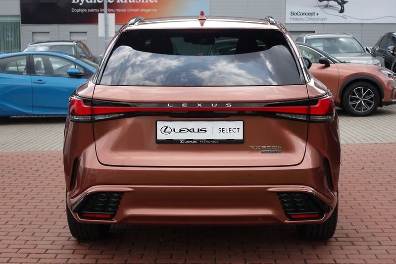 Lexus RX RX500h F Sport Plus Panoramic - fotka 6 z 40