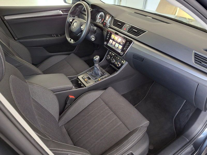 Škoda Superb (2021) Style Extra 2,0TDi 110kW - fotka 15 z 35