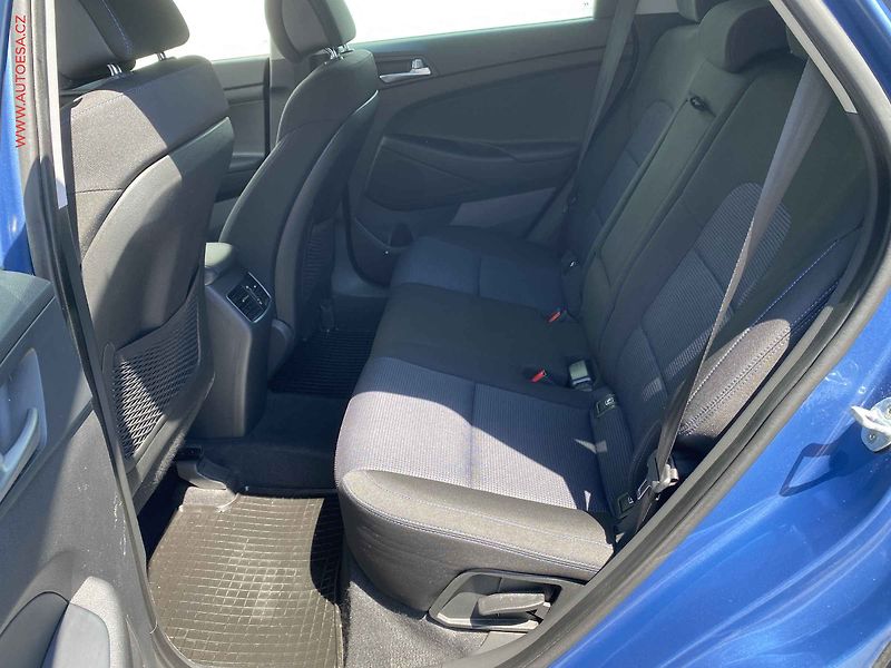 Hyundai Tucson (2016) 1.7 CRDi, ČR, Navi, kamera - fotka 10 z 19