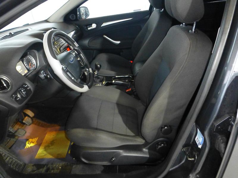 Ford Mondeo (2008) 2,0TDCI*DIGIK*ALU*PARK.S*TAŽNÉ - fotka 10 z 22