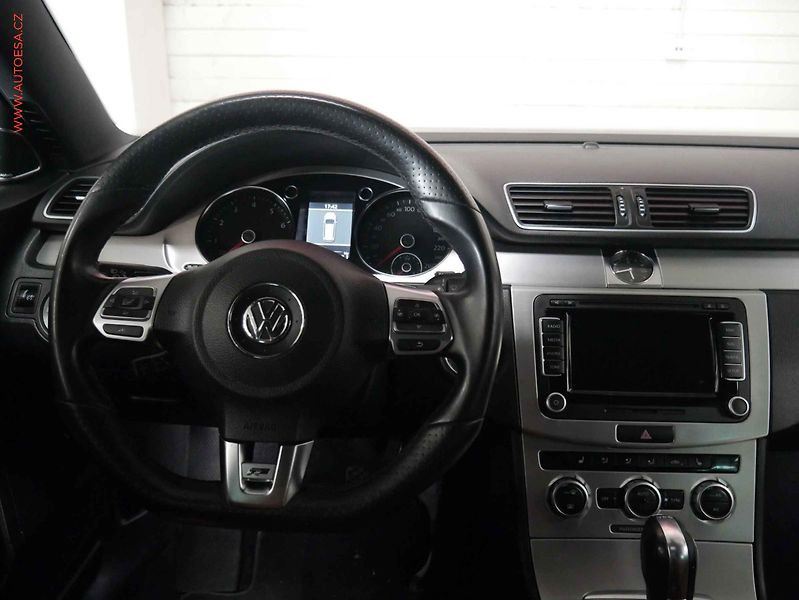Volkswagen Passat (2012) 3.6 FSi 4x4, ČR, DSG, bixen - fotka 11 z 20