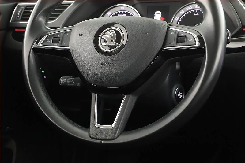 Škoda Superb (2019) Laurin&Klement 2.0 TDI - fotka 13 z 17