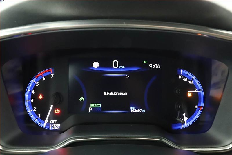 Toyota Corolla (2022) Comfort 1.8 Hybrid - fotka 13 z 15