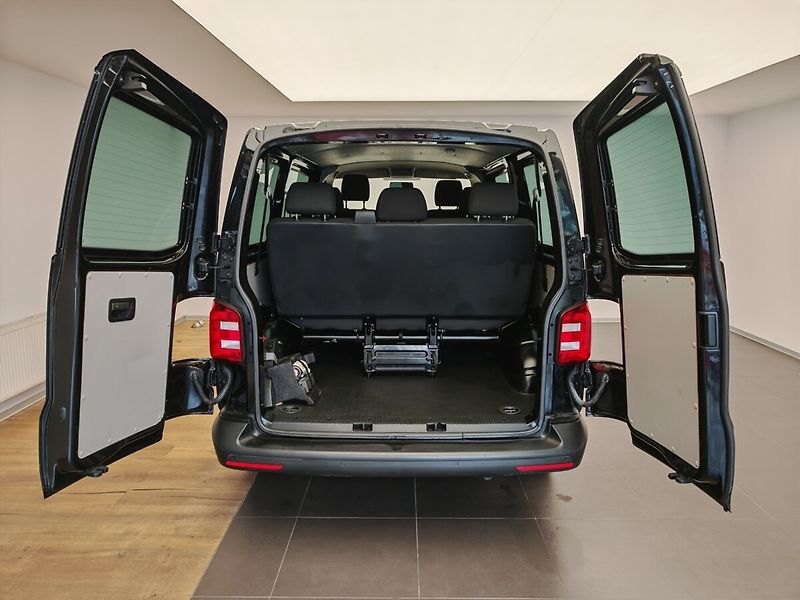 Volkswagen Transporter 2,0Tdi Man , 8míst - fotka 7 z 28