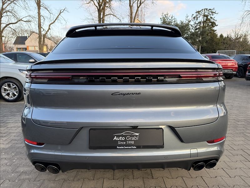 Porsche Cayenne E3 II Coupe Black Edition - fotka 6 z 37