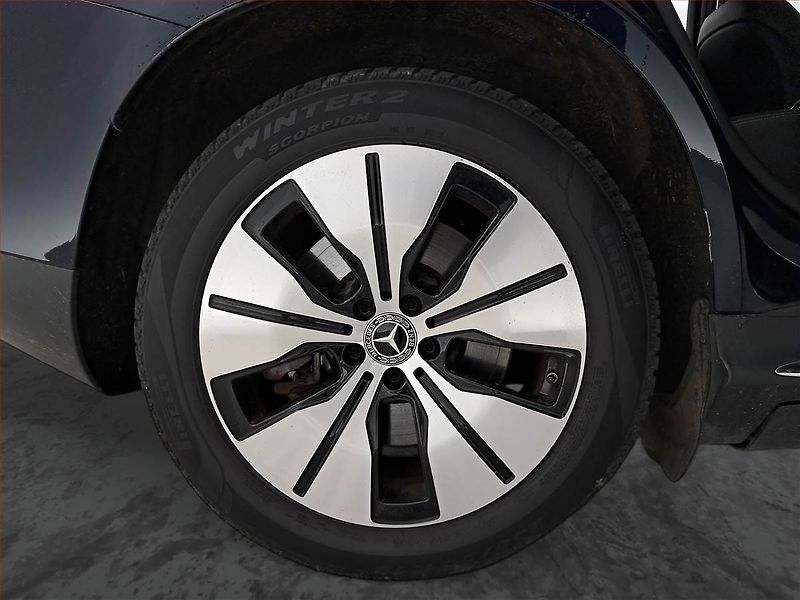 Mercedes-Benz EQC (2022) 400 4MATIC, SoH 96% - fotka 15 z 20