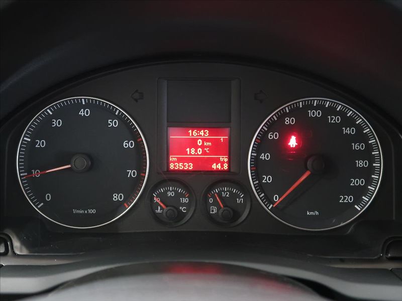 Volkswagen Golf 1,4 i Tour JEN 83500 KM! - fotka 20 z 33