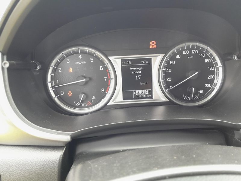 Suzuki Vitara 1,6 VVT Serviska 2x klíč - fotka 17 z 23