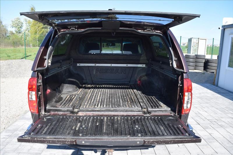 Nissan Navara 3,0 dCi V6 170KW TAŽNÉ 4X4 ALU - fotka 26 z 55