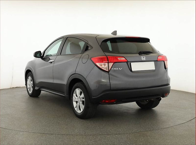 Honda HR-V (2017) 1.5 i-VTEC, ČR,1.maj - fotka 4 z 19