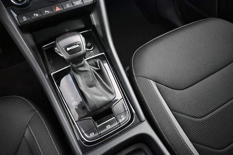 Škoda Kodiaq (2023) 2.0 TOUR Matrix LED DSG ACC Vi - fotka 24 z 38