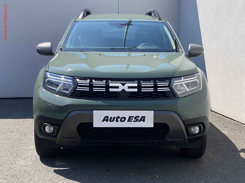 Dacia Duster (2023) 1.5dCi 4x4, 1.maj,ČR, LED - fotka 2 z 20