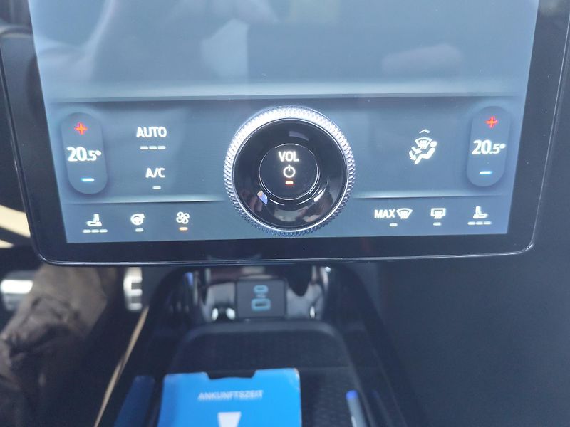 Ford Mustang Mach-E (2022) Mustang Mach E AWD - fotka 15 z 38