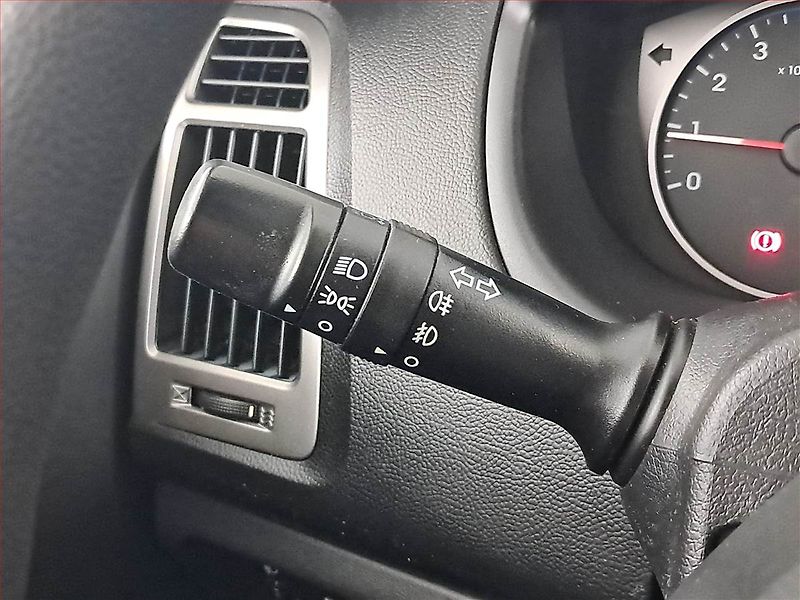 Hyundai i20 (2014) 1.2, Serv.kniha - fotka 15 z 18