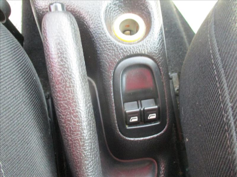 Peugeot 206 1,4 i, klima, serv.kniha, CZ - fotka 12 z 17