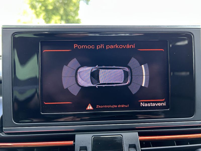 Audi A6 (2013) 2.0 TDi 130 KW manuál  - fotka 21 z 30
