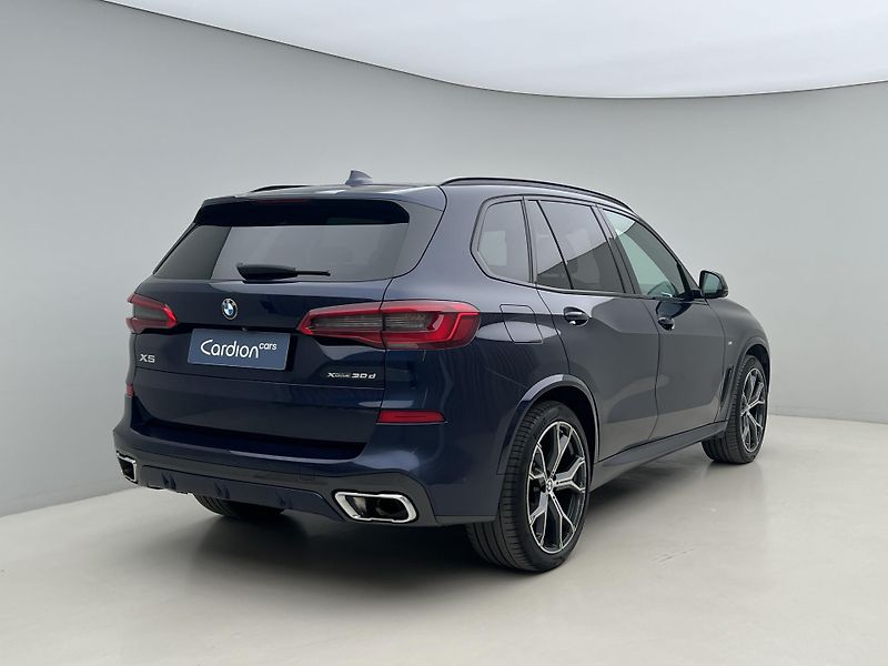 BMW X5 XDrive 30d M-Paket AUT CZ - fotka 12 z 50