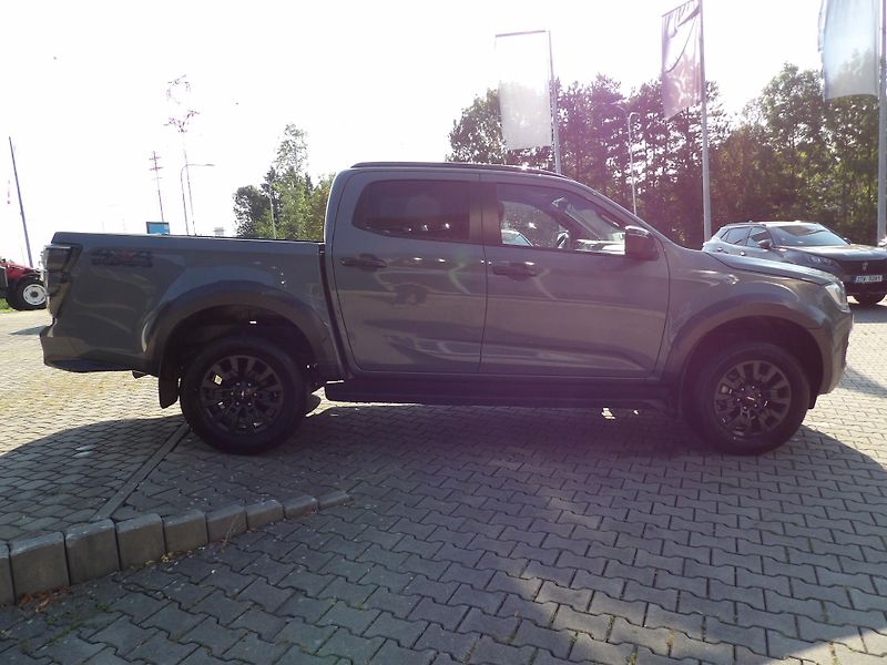 Isuzu D-Max (2026) V-Cross 2.2L 163K 4x4 8st. A/T - fotka 13 z 50
