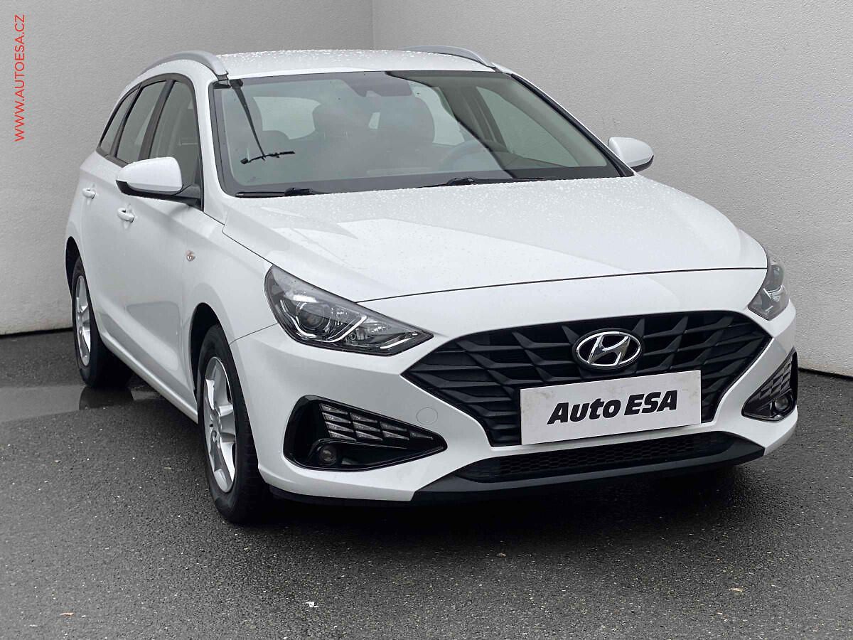 Hyundai i30 1.5DPI, 1.maj,ČR, AC