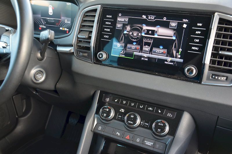 Škoda Karoq (2024) 1.5 TSI 110 kW Ambition PLUS - fotka 21 z 21