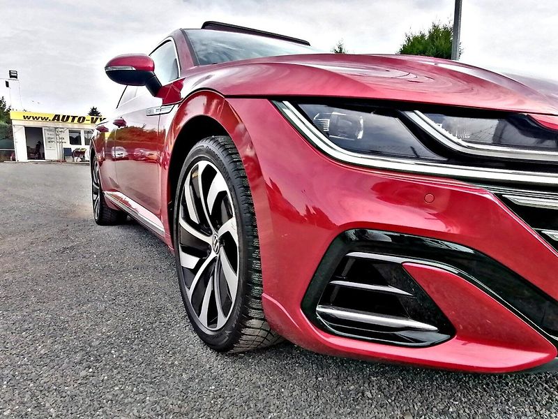 Volkswagen Arteon Shooting Brake (2021) 1.5 TSi R-LINE Manuál,Panorama - fotka 36 z 37