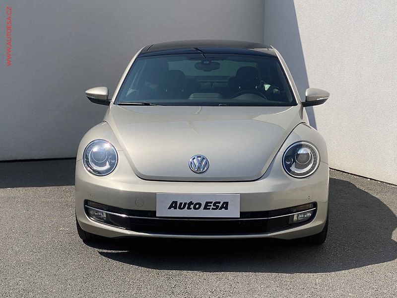 Volkswagen Beetle (2013) 1.4 TSI, AC - fotka 2 z 13