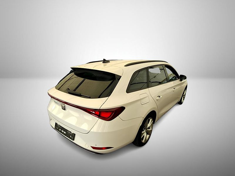Seat Leon 2.0TDI DSG 110kW FR DPH - fotka 2 z 4