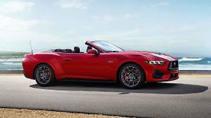 Silný motor, mořská pláž a dobrá nálada. Tak si představujeme život s kabrioletem.