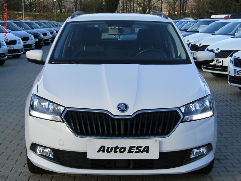 Škoda Fabia (2019) 1.0TSI, ČR, Ambition, TZ - fotka 2 z 17