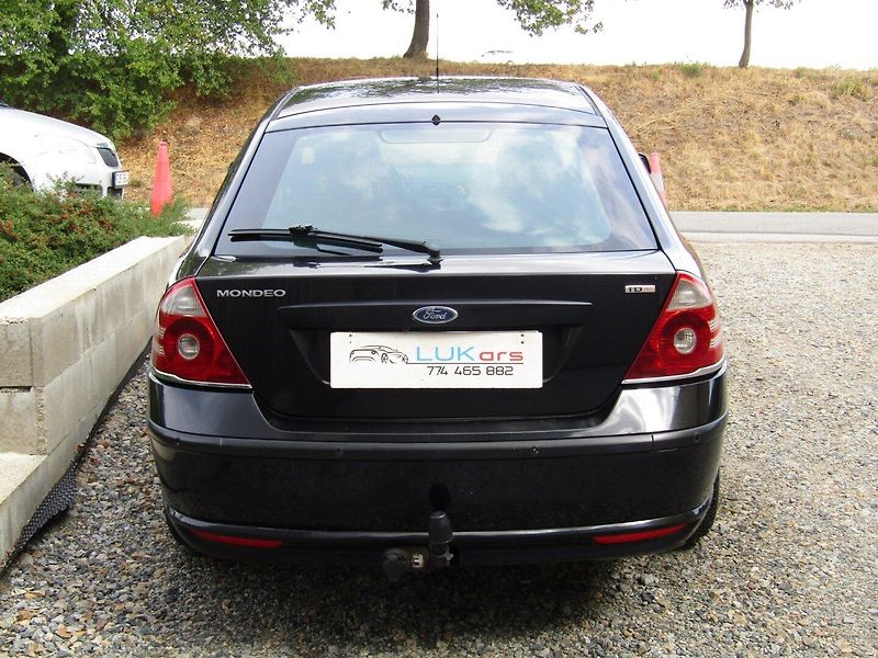 Ford Mondeo (2002) 2.0 TDCi 96kW PERFEKTNÍ STAV - fotka 12 z 36