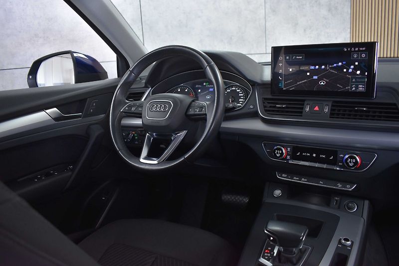 Audi Q5 2.0 TDI 120kW*LED*ACC*EL.KUFR* - fotka 8 z 41