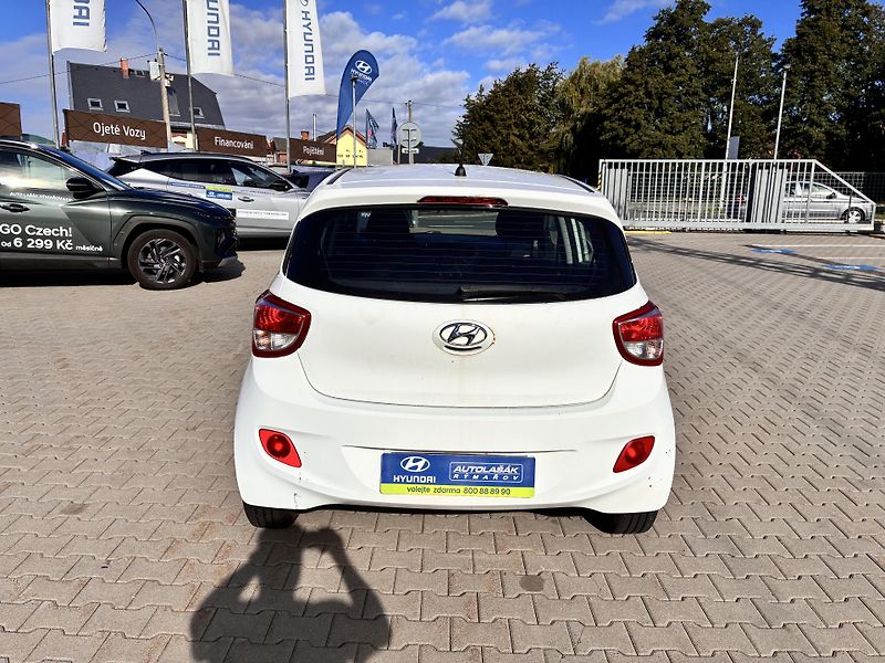 Hyundai i10 1.0i48kW KLIMATIZACE          - fotka 6 z 14