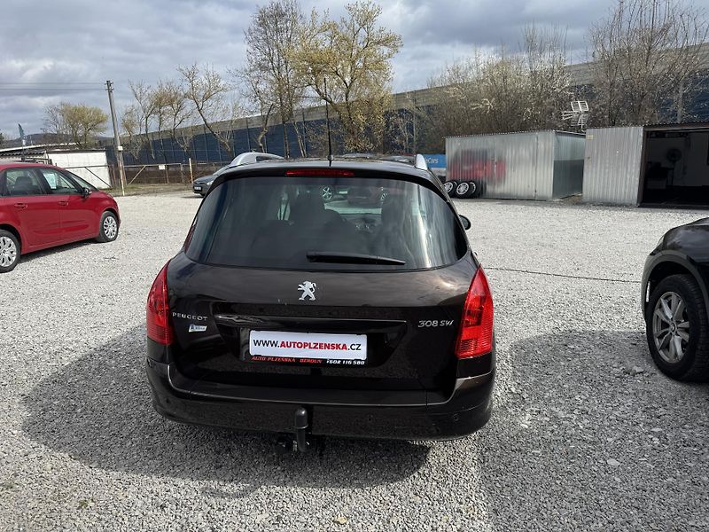 Peugeot 308 1.6-16V,SW,rezervace - fotka 6 z 54