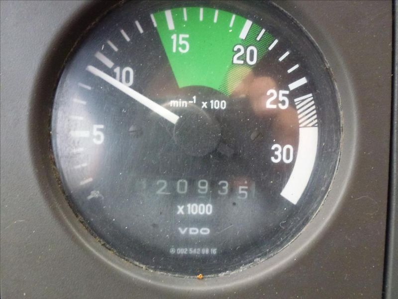 Mercedes-Benz 814 Hydraulická ruka plošina - fotka 45 z 50