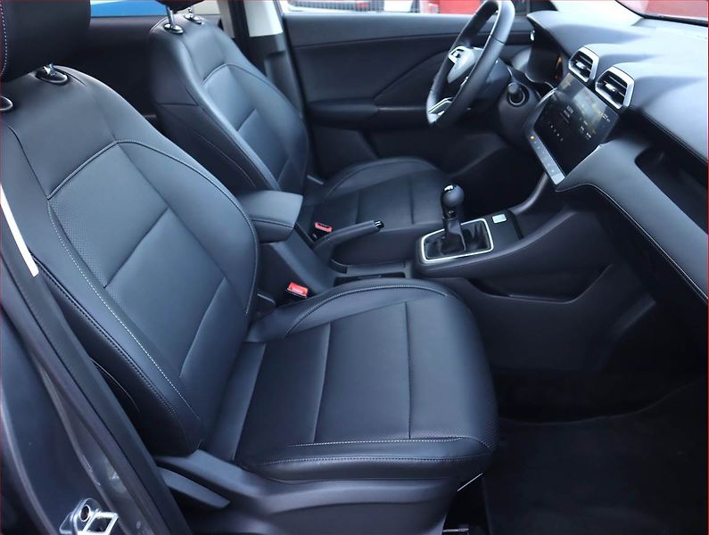 MG ZS (2025) 1.5 i - fotka 9 z 24